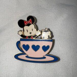 EUC, Disney Go Minnie and Cat in Teacup Pin, Minnie Mouse + Figaro, Pink Black